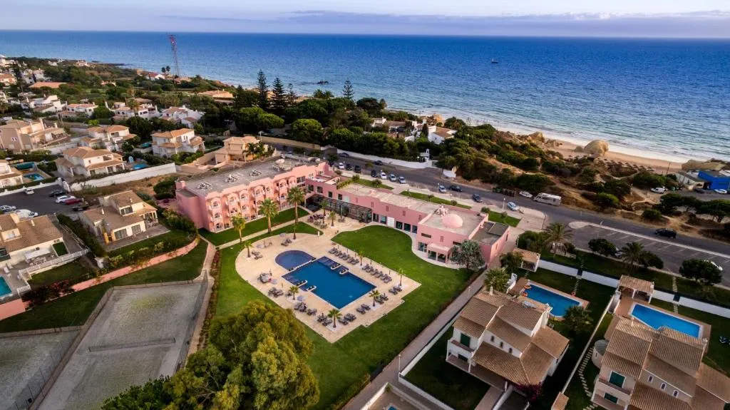 Vila Gale Collection Praia - Hôtel 4 étoiles, Praia da Galé, Albufeira - photo 1