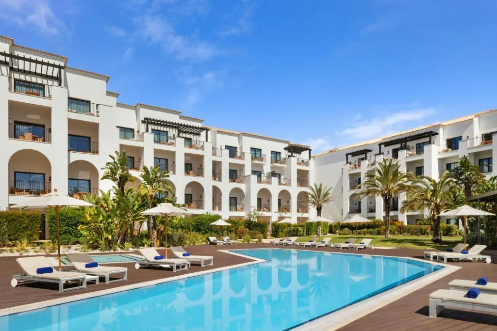 Pine Cliffs Ocean Suites - 5-star hotel in Praia da Falesia, Pine Cliffs Resort, Albufeira - photo 1