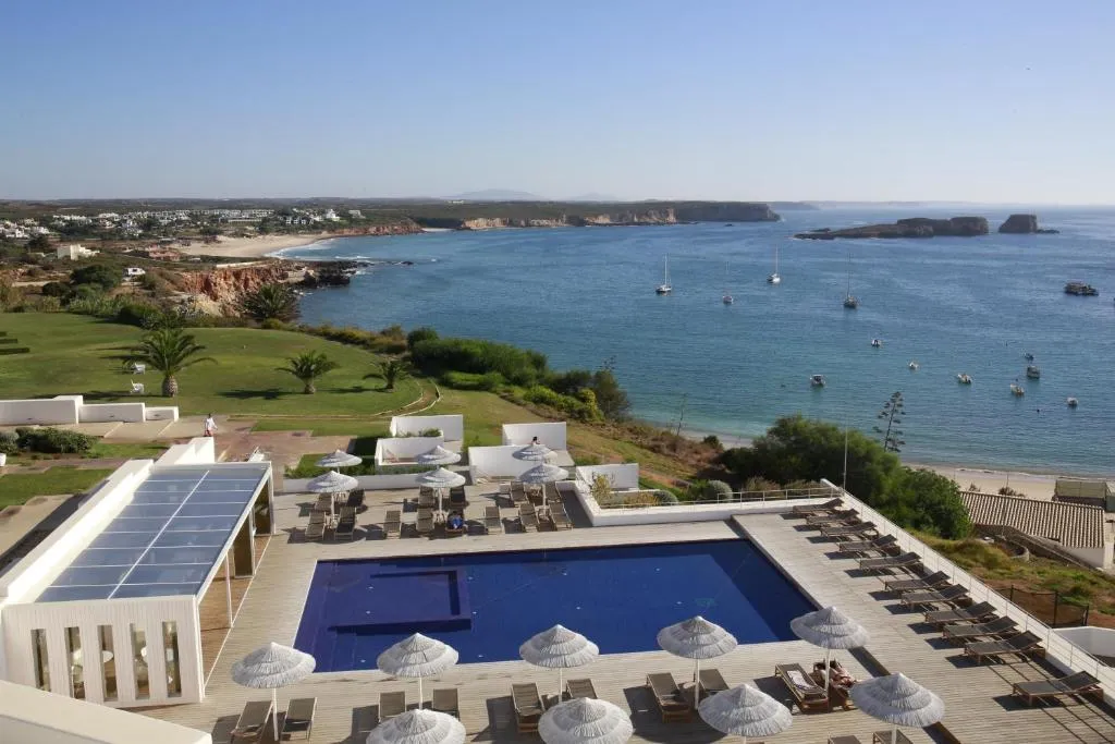 Memmo Baleeira hotel facade in Sagres, Algarve
