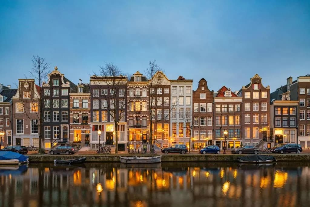 Façade des maisons de canal de l'Ambassade Hotel sur le Herengracht