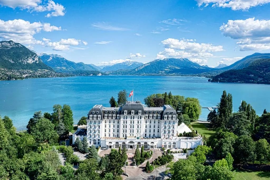 Impérial Palace - 4-star hotel in Annecy, Annecy - photo 1