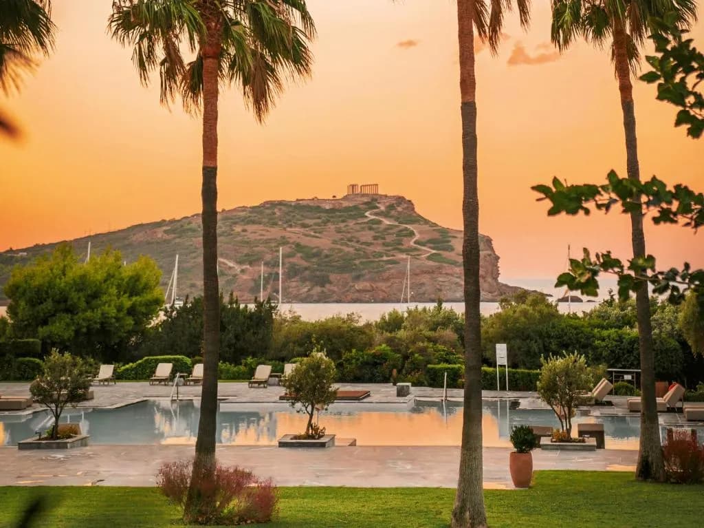 Resort Cape Sounio Grecotel rodeado de pinhal, Súnio