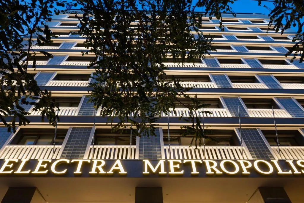 Fachada do hotel Electra Metropolis no centro de Atenas