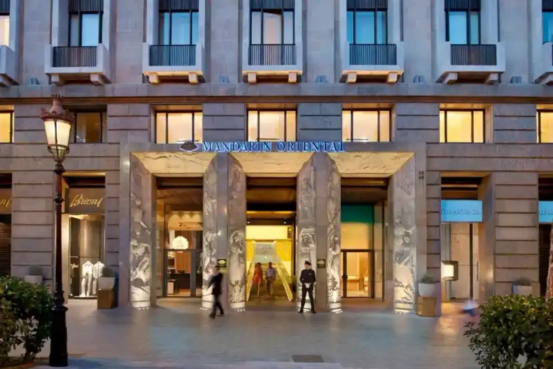 Entrada del Mandarin Oriental Barcelona en el Passeig de Gràcia