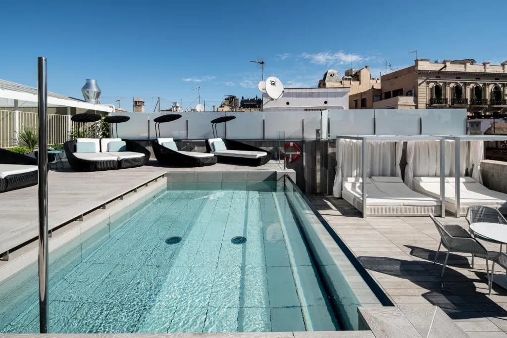 Fachada del hotel Catalonia Magdalenes en Ciutat Vella, Gothic Quarter, Barcelona