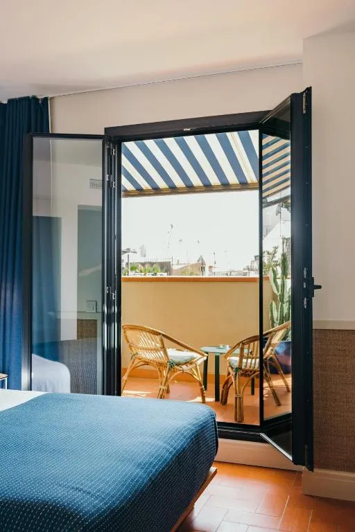 Fachada del Hotel Casa Bonay en la Gran Vía de Barcelona