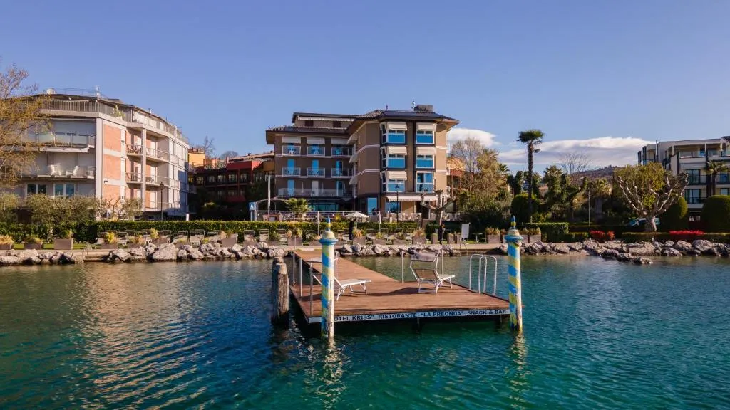 Kriss Internazionale Hotel - Hotel de 4 estrellas en Bardolino Lakefront, Bardolino - photo 1