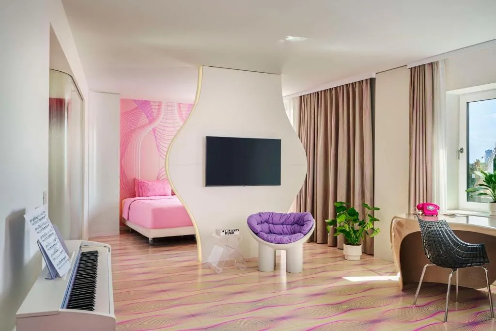 nhow Berlin - 4-star hotel in Friedrichshain, Berlin - photo 1