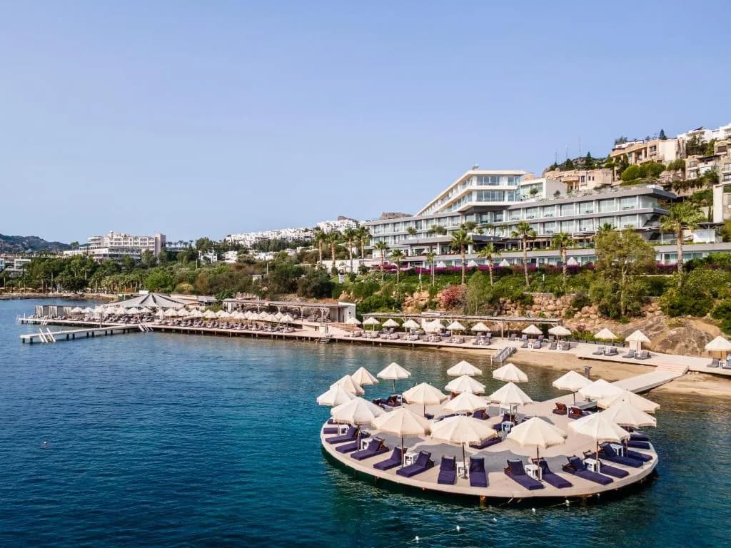 Vue aérienne du Cape Bodrum Luxury Hotel et sa crique privée