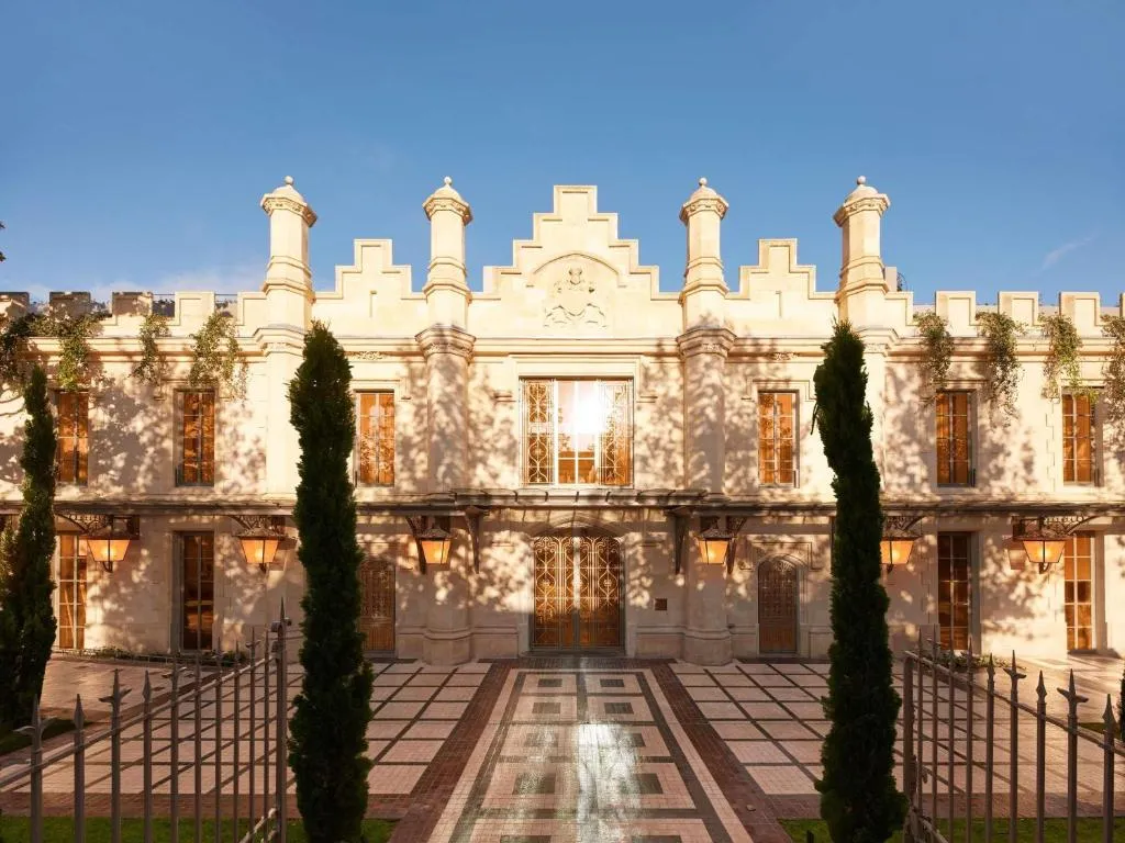 Mondrian Bordeaux Les Carmes - 5-star hotel in Bordeaux Centre, Bordeaux - photo 1