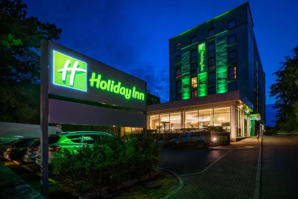 Holiday Inn Bournemouth by IHG - 4-star hotel in East Cliff, Bournemouth - photo 1