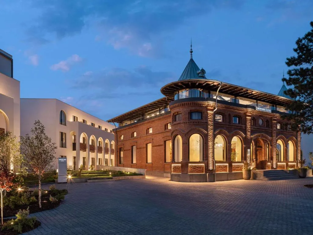 Mercure Conacul Cozieni - 4-star hotel in Cozieni, north suburbs, Bucharest - photo 1