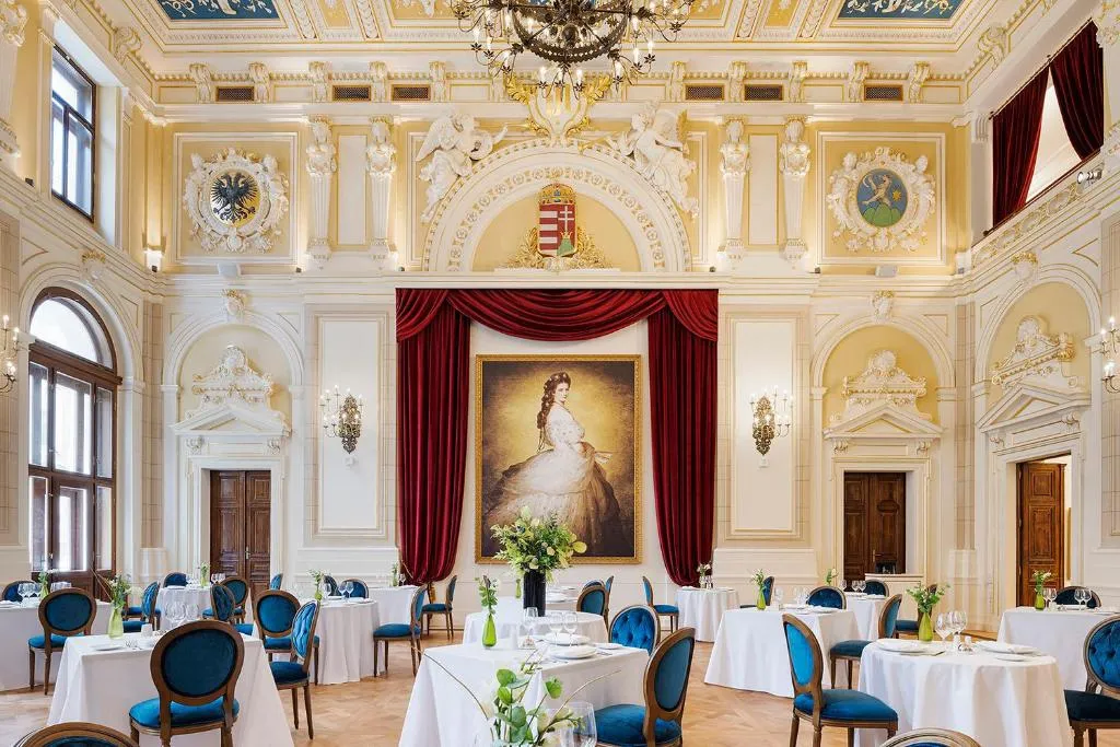 Áurea Ana Palace by Eurostars - Hôtel 5 étoiles, District V (Belváros, Lipótváros), Budapest - photo 1
