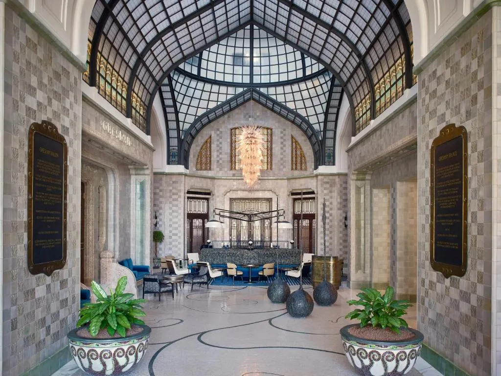 Four Seasons Hotel Gresham Palace Budapest - 5-star hotel in Lipotvaros (District 5), Chain Bridge, Budapest - photo 1