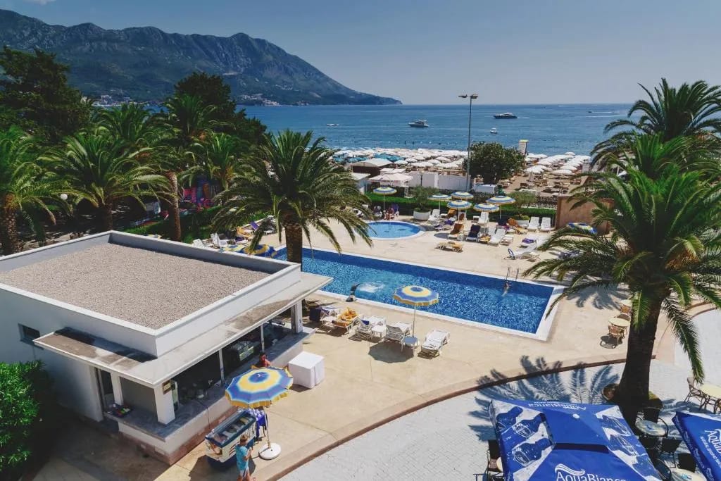 Hotel Montenegro - Hotel de 4 estrellas en Bečići, Budva - photo 1