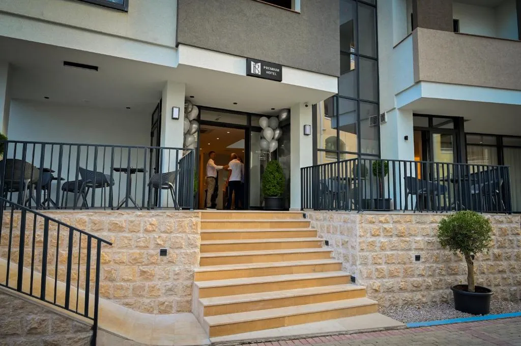 Garni Hotel MB Premium - Hotel de 4 estrellas en 85310 Budva, Budva - photo 1