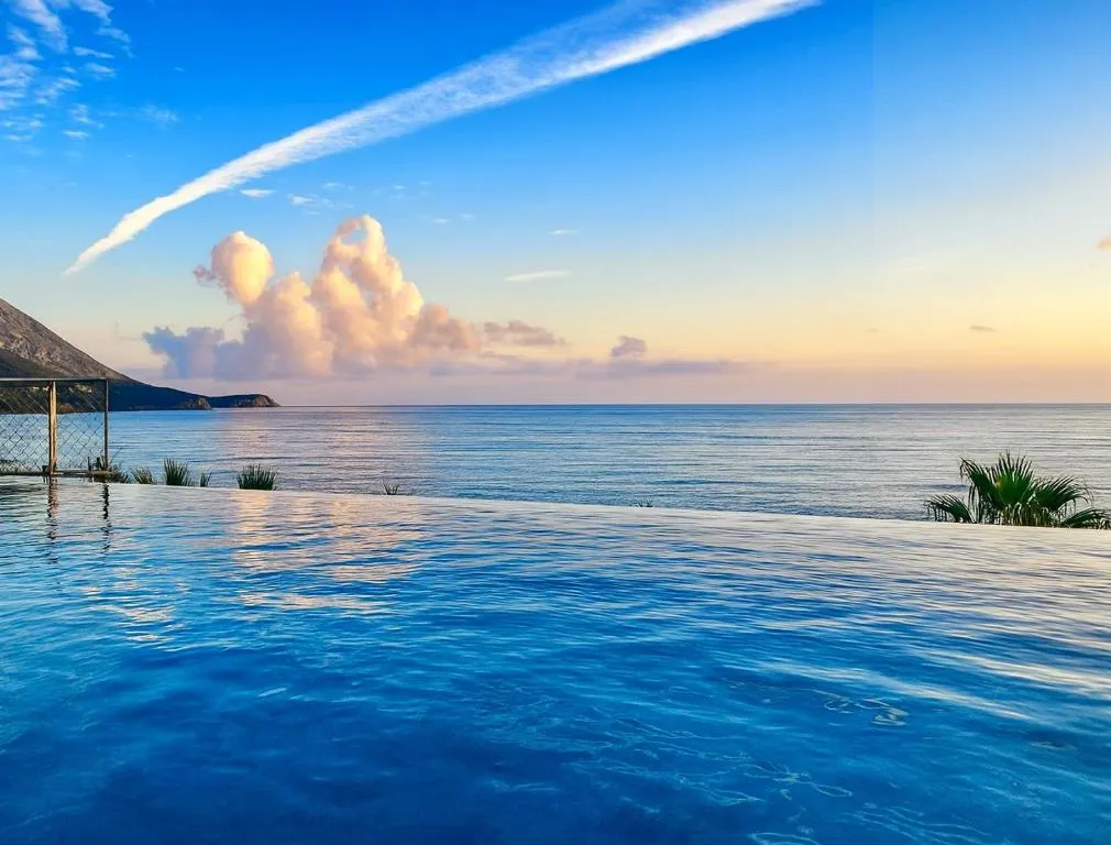 Hotel Ponta Plaza Conference & Spa - Hotel de 4 estrellas en Becicka plaza bb Rafailovici, Budva - photo 1