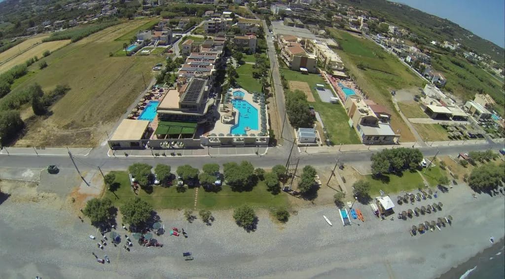 Maleme Mare - Hôtel 4 étoiles, Maleme beachfront, 16 km west of Chania, Chania - photo 1