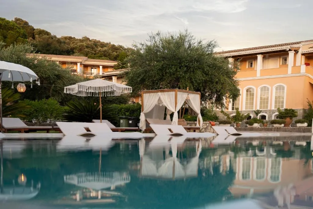 Nefeli Hotel - Hotel de 3 estrellas en Kommeno, Corfu - photo 1