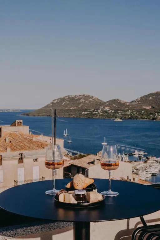 Hotel Moderne - 4-star hotel in Porto-Vecchio, Corsica - photo 1