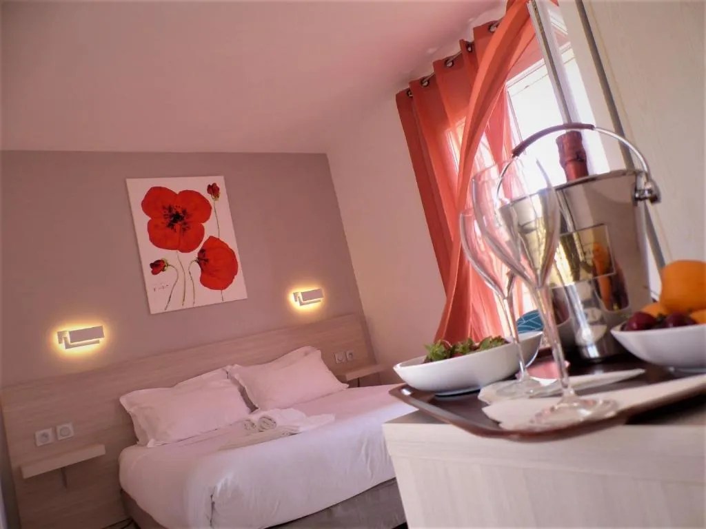 Stella Marina - 3-star hotel in Macinaggio (Cap Corse), Corsica - photo 1