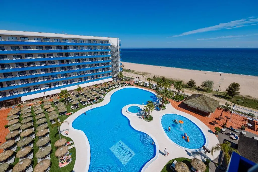 Hotel Tahití Playa 4S - 4-star hotel in Santa Susanna Promenade, Costa Brava - photo 1