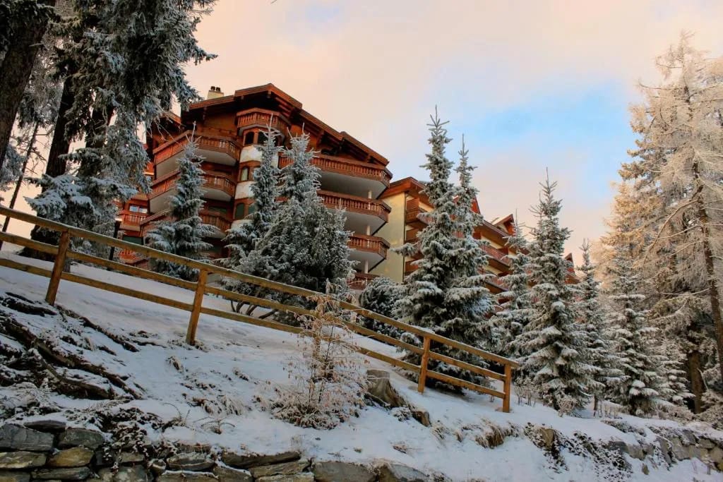 Hotel Royal - Hôtel 5 étoiles, Crans village, Crans-Montana - photo 1