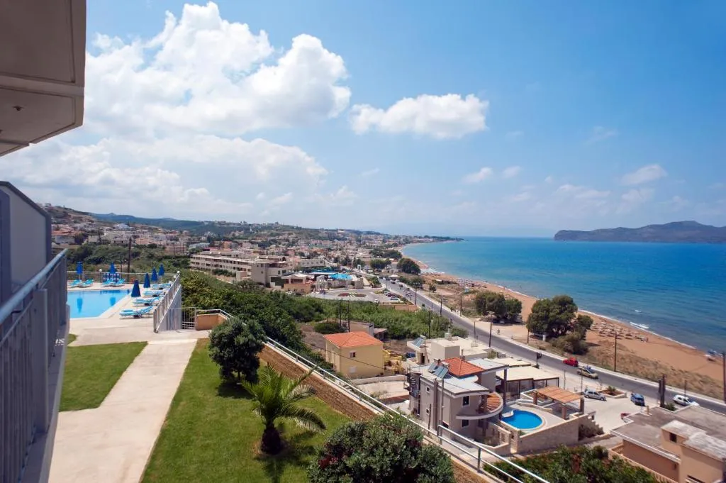 Hotel Renieris com vista para a baía de Chania, Creta