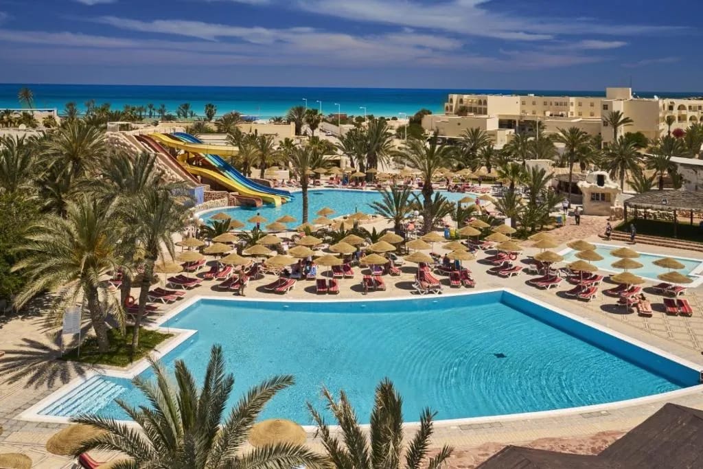 Medina Les Quatre Saisons Aqua Park Resort and Thalasso Djerba - Hotel de 4 estrellas en Sidi Mahres, Djerba - photo 1