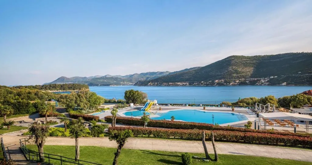 Exterior do hotel tudo incluído Sunny Dubrovnik by Valamar