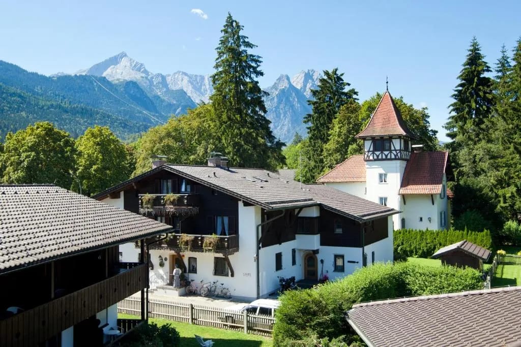 HYPERION Hotel Garmisch - Partenkirchen - Hotel de 5 estrelas em Garmisch-Partenkirchen, Garmisch-Partenkirchen - photo 1