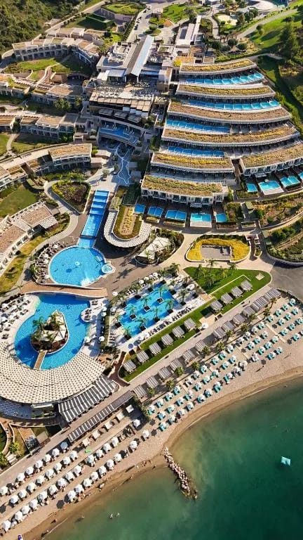 Miraggio Thermal Spa Resort - Hotel de 5 estrellas en Paliouri southern Kassandra, Halkidiki - photo 1