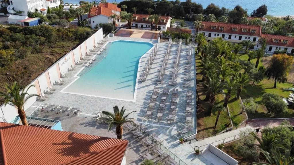 Aristoteles Holiday Hotel And Spa - Hotel de 4 estrellas en Ouranoupoli, gateway to Mount Athos, Halkidiki - photo 1