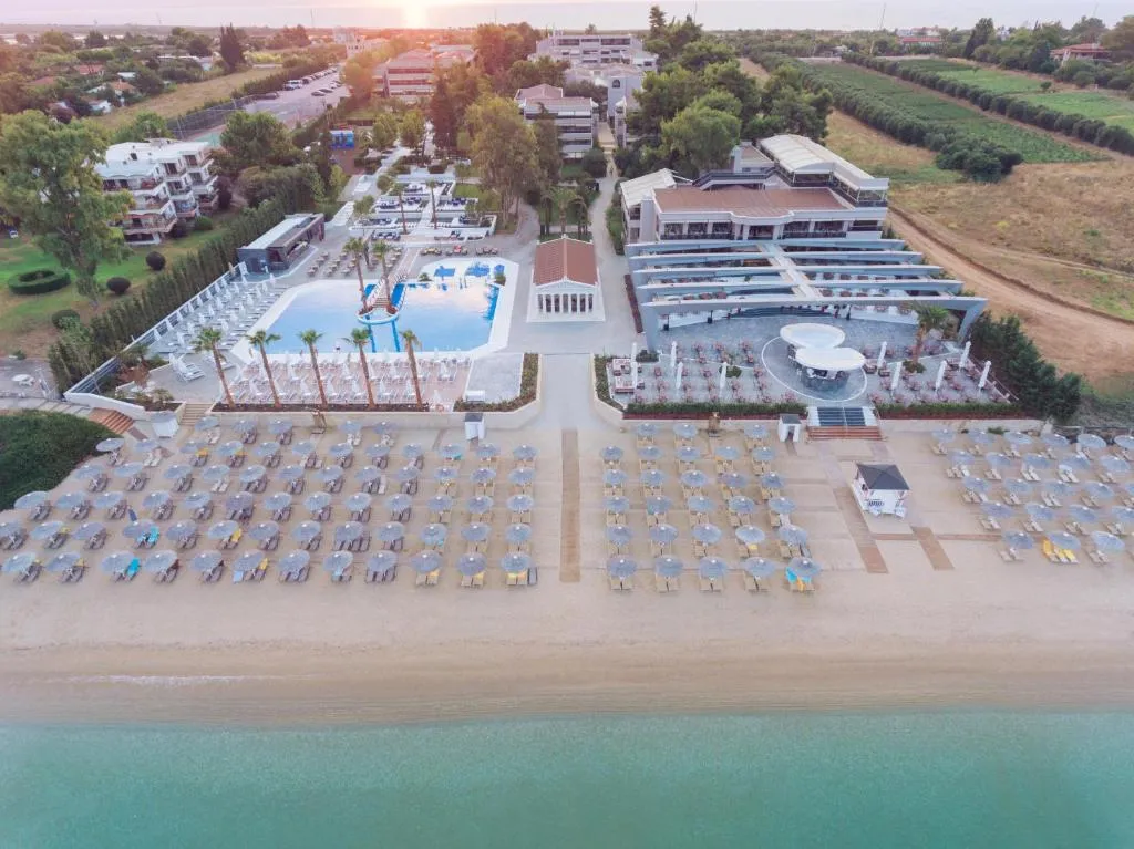 Potidea Palace Hotel - Hotel de 4 estrellas en Nea Potidaea, Halkidiki - photo 1