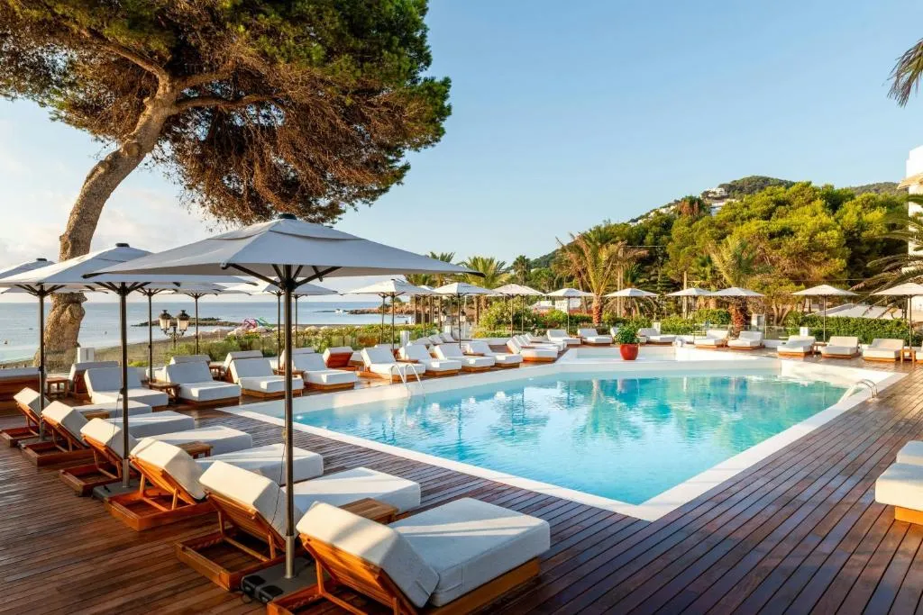 Hotel Riomar Ibiza, a Tribute Portfolio Hotel - Hotel de 4 estrellas en Santa Eularia des Riu, Ibiza - photo 1