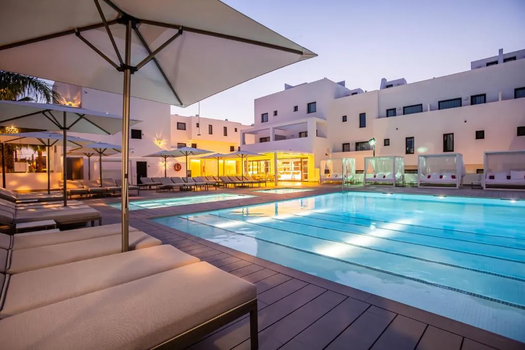 Migjorn Ibiza Suites & Spa - Hotel de 4 estrelas em Playa d'en Bossa, Ibiza - photo 1