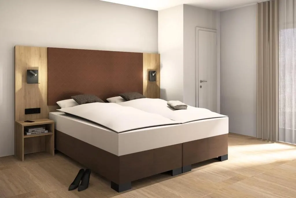 Hotel Charlotte - 4-star hotel in Amras, 5 min drive from old town, Innsbruck - photo 1