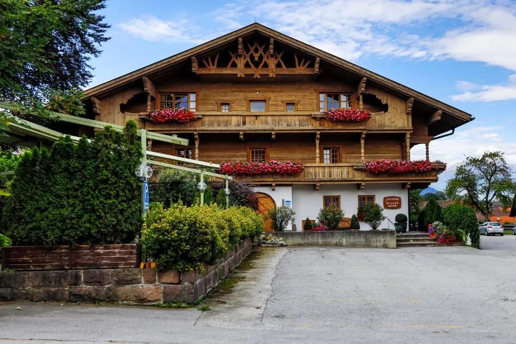 Landgasthof "Wilder Mann" - 4-star hotel in Lans, Innsbruck - photo 1