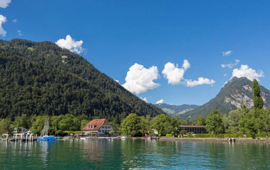 Neuhaus Golf- & Strandhotel - 3-star hotel in Seestrasse 121, 3800 Interlaken, Switzerland, Interlaken - photo 1