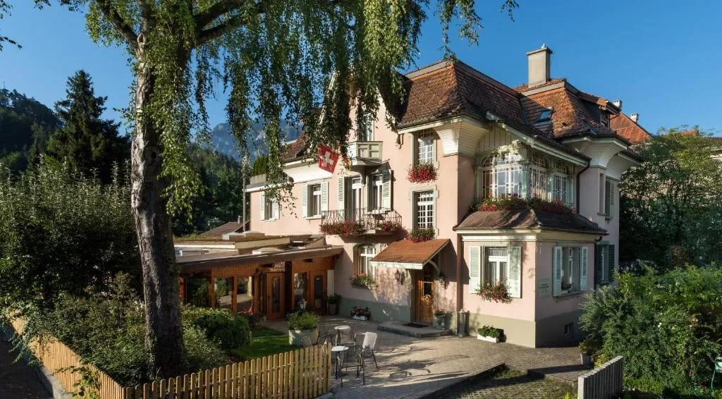 Swiss Inn & Apartments - Hotel de 3 estrellas en Central Interlaken, Interlaken - photo 1