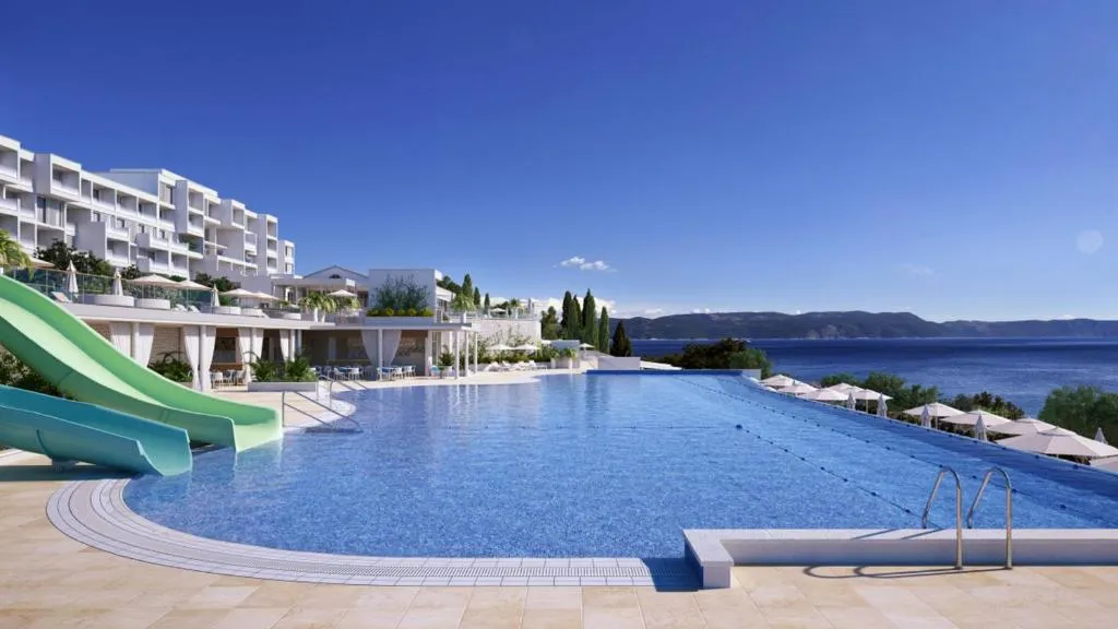 Valamar Bellevue Resort con vistas a la bahía de Rabac en Istria