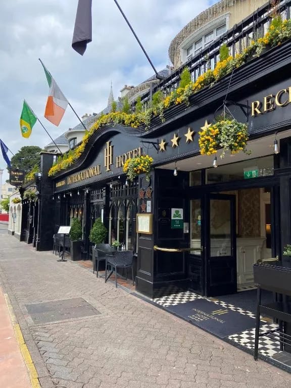 International Hotel Killarney - Hotel de 4 estrellas en East Avenue Road, Kenmare Place, Killarney - photo 1