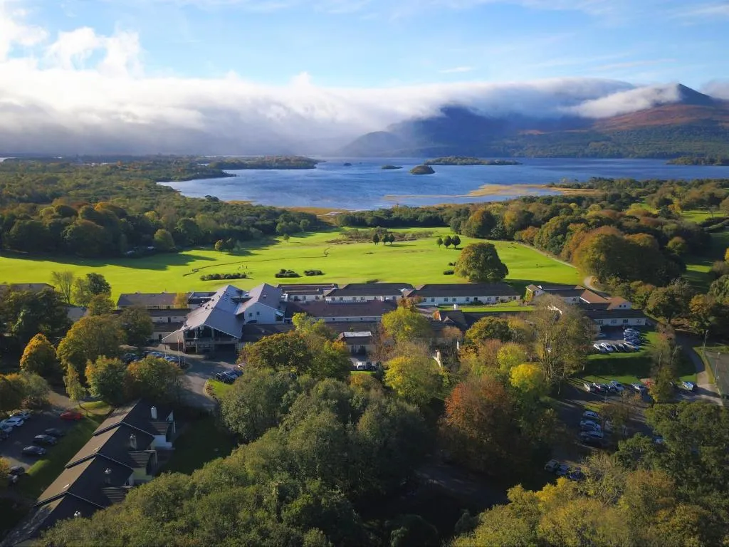 Castlerosse Park Resort - 4-star hotel in Castlerosse, lakeside, Killarney - photo 1