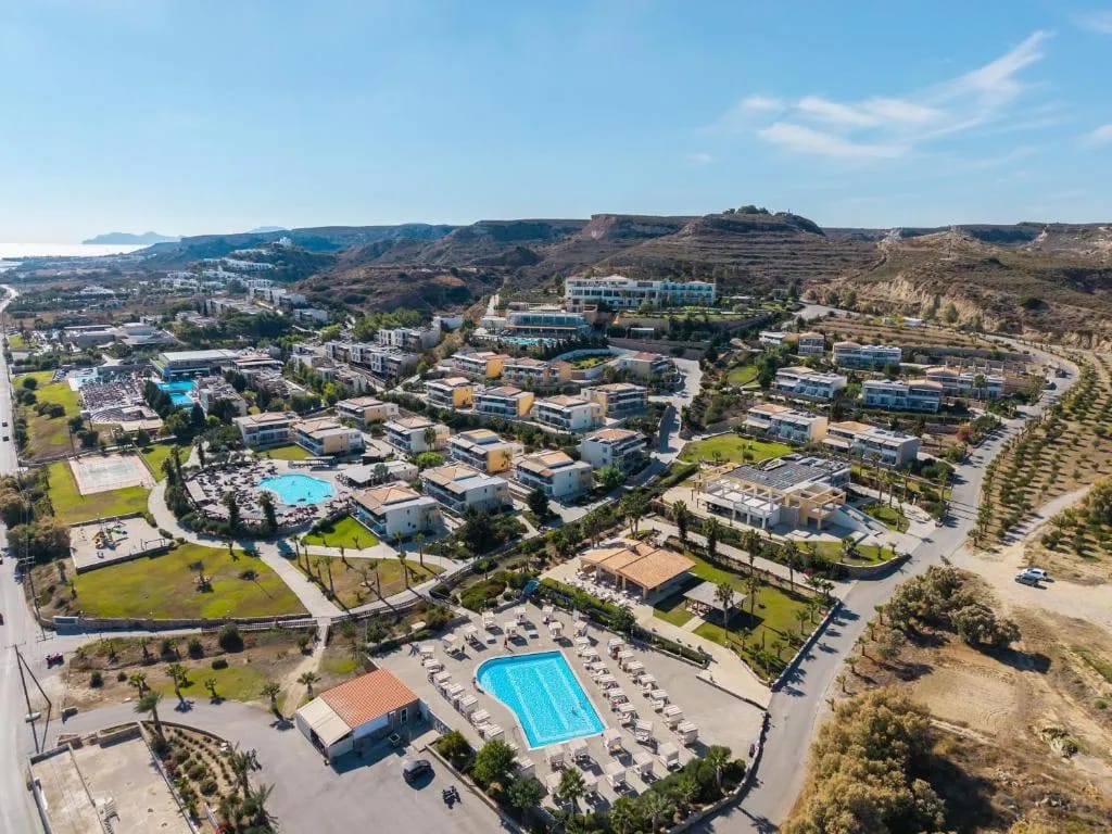 Piscina principal del Grand Blue Beach Hotel, Kardamena Kos