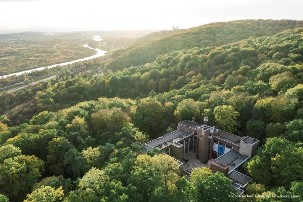 Forest Hotel - 4-star hotel in Zwierzyniec, Krakow - photo 1
