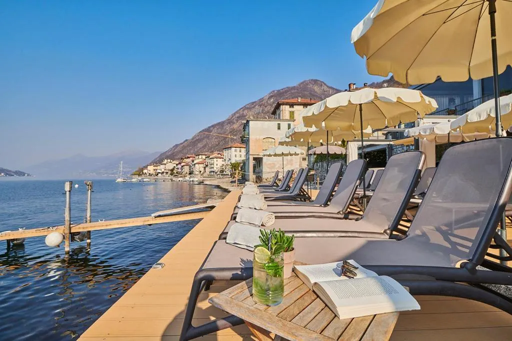 Hotel Villa Aurora - Hotel de 3 estrellas en Lezzeno, mid-lake western shore, Lake Como - photo 1