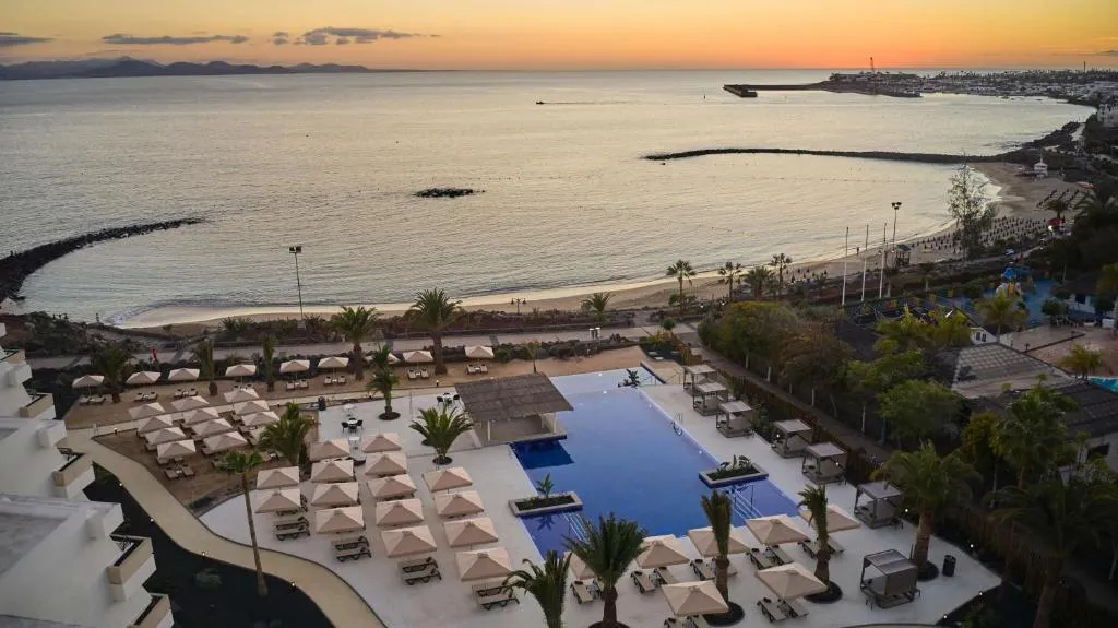 Dreams Lanzarote Playa Dorada Resort & Spa - 5-star hotel in Playa Blanca, Lanzarote - photo 1