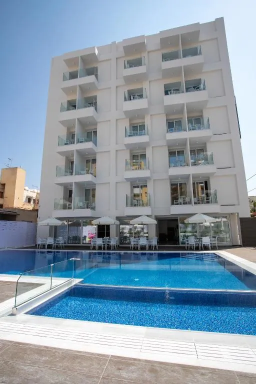 Best Western Plus Larco Hotel - Hotel de 4 estrelas em Larnaca seafront south, Larnaca - photo 1