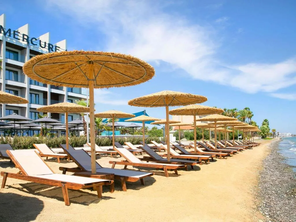 Mercure Larnaca Beach Resort - 4-star hotel in Mackenzie, Larnaca - photo 1