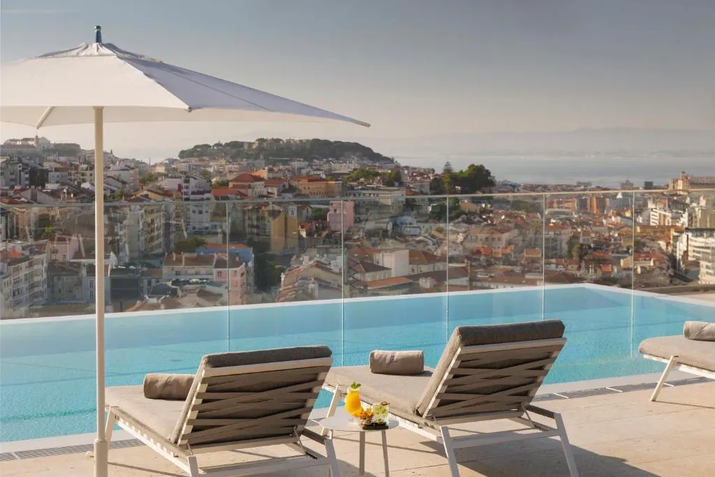 Fachada del hotel EPIC SANA Marquês Hotel en Marquês de Pombal, Lisboa